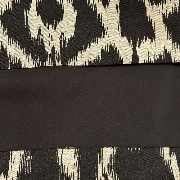 Tahari Arthur S. Levine Dress—Size 8P - Picture 7 of 9